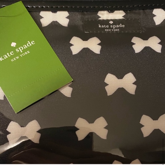 NWT Kate Spade Medium Heddy Makeup Bag - Picture 4 of 4